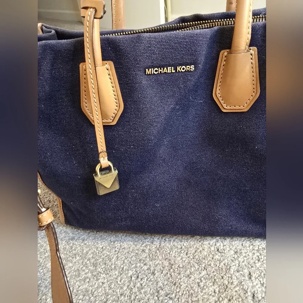 Michael Kors Mercer Large Canvas Leather Concertible Tote Navy Cream Tan